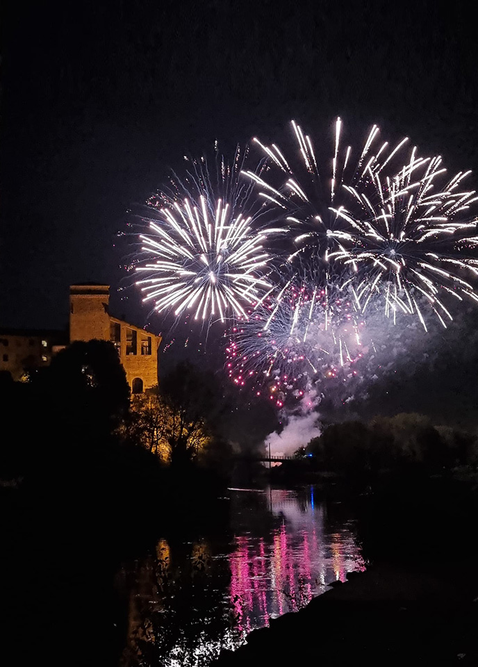 Ferri Fireworks_Allestimenti con fuochi artificiali per eventi indimenticabili e spettacolari